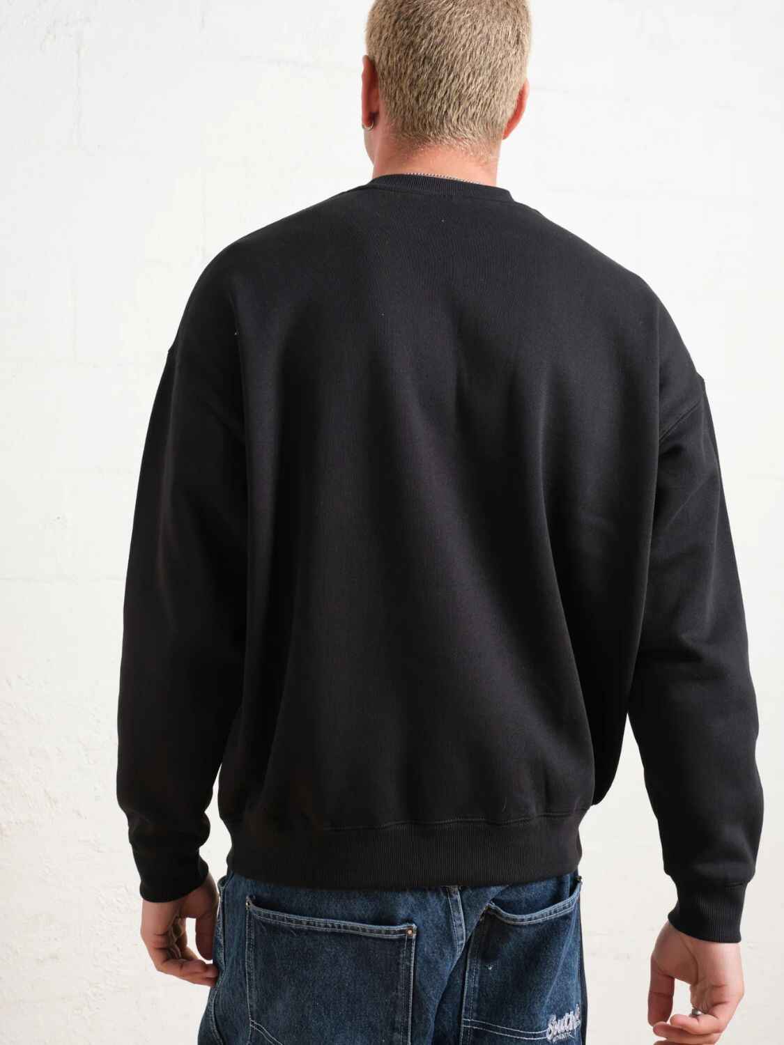 plain black sweatshirt